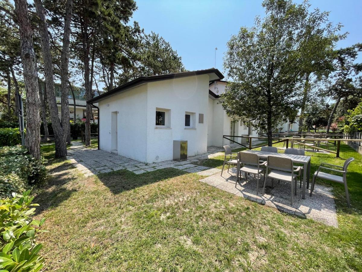 Ville Pinetine Bibione Esterno foto