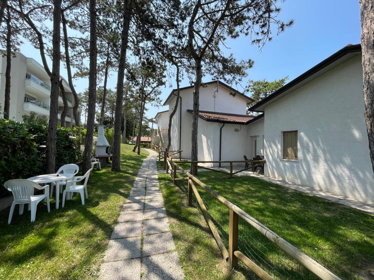 Ville Pinetine Bibione Esterno foto