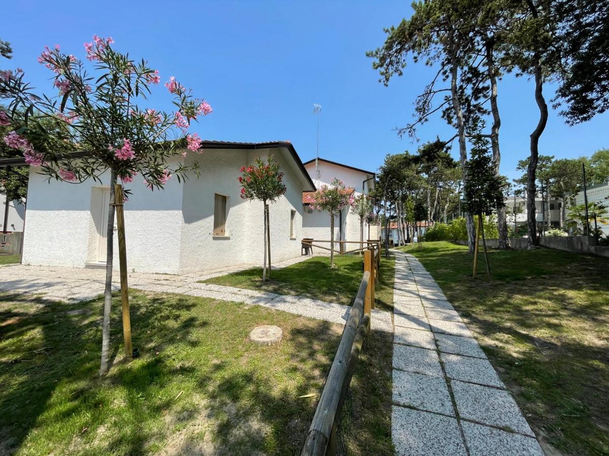 Ville Pinetine Bibione Esterno foto
